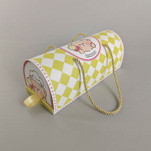 صندوق تغليف ورقي محمول للمصاصات بنافذة عرض، صندوق عرض للحلوى والشوكولاتة المصنوعة يدويًا وكعكة الفراولة - Product Image 3