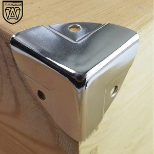 Protection d'angle en fer chromé Anwang 022-23, protection de boîte à trois côtés, quincaillerie pour flight case et boîte de rangement en bois - Product Image 3