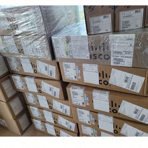 NOUVEAU Commutateur Cisco C9300X-12Y-E Catalyst 9300X avec 12 ports fibre optique 25/10G modulaires pour centre de données - Product Image 5