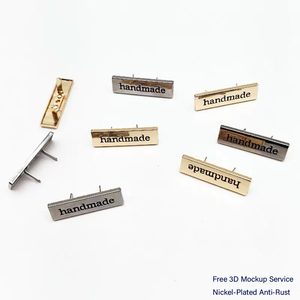 Etichette Metalliche Personalizzate di Alta Qualità con Logo Multicolore Placcato per Abbigliamento, Forma Quadrata o a Rotolo - Product Image 5