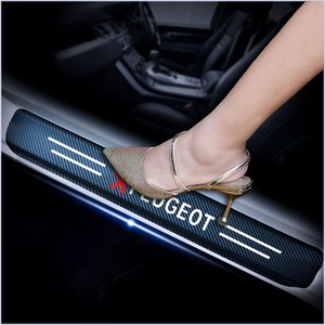 Autocollant anti-coup de pied de seuil de <span class=keywords><strong>porte</strong></span> de voiture Autocollants de seuil de <span class=keywords><strong>porte</strong></span> de voiture Protecteur de seuil de <span class=keywords><strong>porte</strong></span> de voiture - Product Image 6