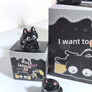 Nouvelle figurine chat noir mignon en résine, boîte mystère, ornements créatifs, poupée Little Red Book, vente en gros - Product Image 3