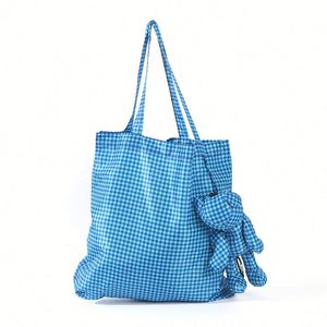 Sac fourre-tout pliable en tissu imperméable à carreaux avec motif ours, idéal pour le shopping et le rangement - Vente en gros - Product Image 4