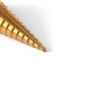 Brocas escalonadas HSS <span class=keywords><strong>de</strong></span> doble filo <span class=keywords><strong>de</strong></span> 4-32 mm y 15 pasos, recubiertas <span class=keywords><strong>de</strong></span> titanio, HRC 62-65, cortador <span class=keywords><strong>de</strong></span> orificios para madera y metal, herramientas <span class=keywords><strong>de</strong></span> ranura recta - Product Image 5