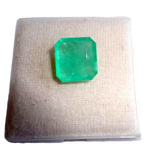 Pierres d'émeraude naturelles taillées en forme de losange, vert éclatant, certifiées par un tiers pour la fabrication de bijoux - Product Image 1