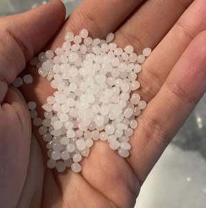 LLDPE Granulés Film de qualité Film haute brillance Prix d'usine LLDPE LL7420D Granulés de PE-BD vierges en polyéthylène basse densité linéaire - Product Image 3