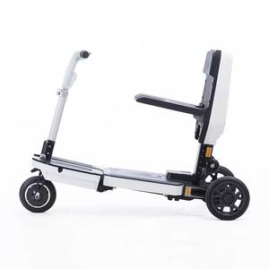 <span class=keywords><strong>Prix</strong></span> du fabricant Déambulateur de mobilité à <span class=keywords><strong>trois</strong></span> <span class=keywords><strong>roues</strong></span> Walker pour les personnes âgées Voiture de transport manuel <span class=keywords><strong>Scooter</strong></span> électrique pliant - Product Image 3