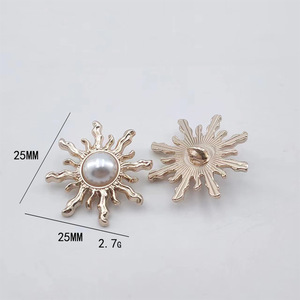 Nút may thời trang năm <span class=keywords><strong>2025</strong></span> [Dòng Ocean] làm từ hợp kim kẽm không chì, có móc treo hình sao biển, ốc và vỏ sò mạ. - Product Image 5