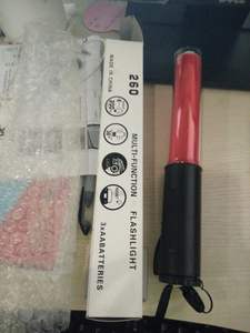 交通整理用のセキュリティ交通警棒、点滅式で高反射率の赤色LED警棒 - Product Image 4