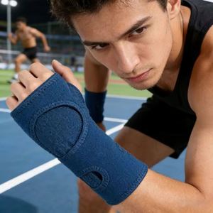 Muñequera Deportiva de Compresión con Soporte para el Túnel Carpiano, Protectora y Acolchada, para la Mano Izquierda, Venta al Por Mayor - Product Image 3