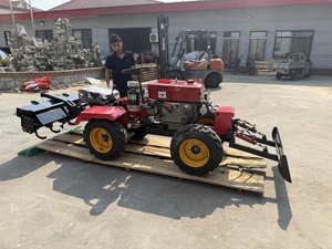 Les cultivateurs de machine de tracteur de <span class=keywords><strong>mini</strong></span>-motoculteur à 4 roues les plus récents peuvent être utilisés pour des terres arables étroites comme une <span class=keywords><strong>serre</strong></span> de vignoble de verger - Product Image 3