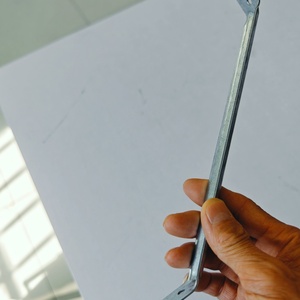 Divers raccords à bride en acier inoxydable <span class=keywords><strong>de</strong></span> haute qualité pour <span class=keywords><strong>conduit</strong></span> composite d'échappement <span class=keywords><strong>de</strong></span> climatisation/<span class=keywords><strong>fumée</strong></span> pour une utilisation en salle <span class=keywords><strong>de</strong></span> sport - Product Image 3