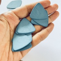 2024 100 pièces médiators de guitare personnalisés 346 Triangle forme Pom Poly acétal Delrin médiators de guitare