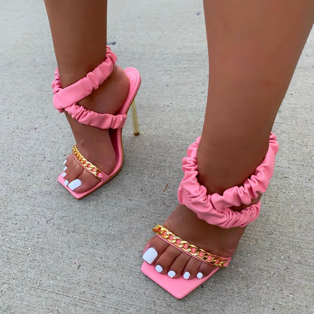 Оптовая продажа; Высокий каблук-шпилька для стриптиза; Женские уличные прозрачные сандалии с открытым носком и квадратным носком