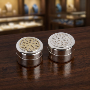 Boîte à monnaie ronde en laiton argenté, plaquée argent, fabriquée à la main, Code Silver - Product Image 4