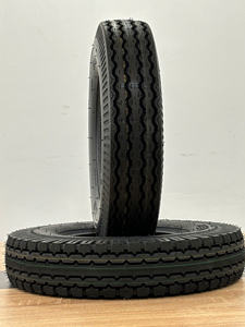 Neumático Kuma K802 4.00-8 para Tuk Tuk, Fabricado en Vietnam con Caucho Natural Negro, 4/6/8PR, 12 Meses de Garantía, Entrega en 35 Días, Venta al Por Mayor - Product Image 3