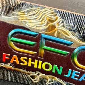 ป้ายหนังนูนลาย 3 มิติ แบบวินเทจสั่งทำพิเศษ ไม่เสียรูปทรง สำหรับติดกางเกงยีนส์ พร้อมแผ่นหนังสำหรับติดป้ายเสื้อผ้า - Product Image 3