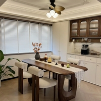 Ensemble de table et de chaises de salle à manger modernes, durables et stables, en bois massif, fabriquées à la main, pour une utilisation à domicile, meubles de salle à manger