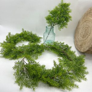 Plantas Artificiales, Guirnalda de Ciprés Artificial, Ramas de Pino Navideñas para Decoración de Paredes, Enredadera Artificial - Product Image 6