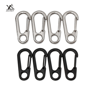 Mousqueton pivotant de haute qualité, mousqueton à œil pivotant noir, clip de fixation pour sac à dos - Product Image 1