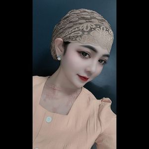 Nuevo gorro de moda para mujer, gorro de tela elástica con diseño cruzado en la frente, estilo étnico en colores dulces. - Product Image 5