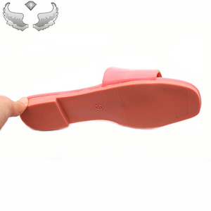 Sandales de plage tendance pour femmes - Nouveaux modèles d'été, plates, respirantes, légères, à bout ouvert, confortables et durables - Product Image 6
