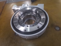 Moteur d'orientation industriel robuste modèle Se7 avec couple de sortie de 11000 Nm et moteur CC 24 V pour trackers solaires et panneaux solaires