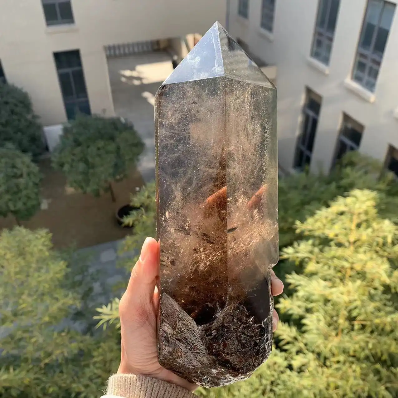 Nuovo arrivato grande torre di punto di quarzo fumé di guarigione di cristallo naturale per la decorazione