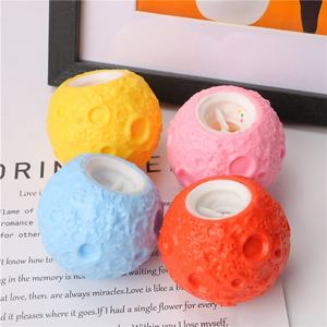 宇航员压力杯TPR软材料行星主题挤压恶作剧玩具儿童太空冒险 - Product Image 4