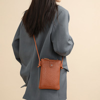 Pochette de téléphone en cuir mini polyvalente pour femmes, élégante, sac bandoulière pour les voyages, le shopping et les sorties quotidiennes