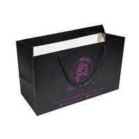 Sac en papier kraft recyclable exclusif pour les boutiques de vêtements, emballage cadeau personnalisé élégant de haute qualité avec logo personnalisé RDY
