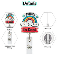 Porte-badge amusant sur le thème de l'école avec motifs de crayons, arc-en-ciel, fusées et planètes, et cordon à bord pailleté pour enseignants et étudiants