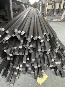 قضبان فولاذية مربعة مدرفلة على الساخن من الفولاذ الطري 150×150 مم - Product Image 4