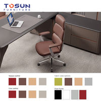 Chaise de bureau en cuir moderne et durable, design ergonomique, chaise de bureau pivotante avec soutien lombaire réglable pour le bureau à domicile