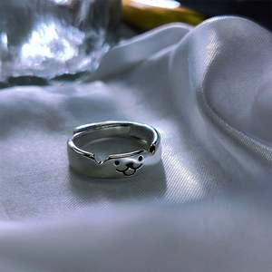 Vente en gros de bagues de couple mignonnes pour chat et chien européens et américains Style personnalisé Paire de bagues réglables mignonnes superposées Bijoux - Product Image 4