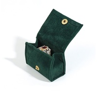 Boîte d'emballage de mini bagues avec logo personnalisé pochette de poche à bijoux en velours pour bagues avec peluche à l'intérieur et à l'extérieur