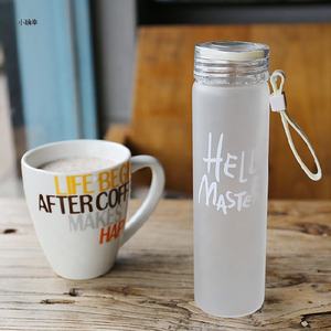 كوب ماء زجاجي من الزجاج كوب ليمون فاخر عالي الجودة للرياضة والسفر كوب مشروب إبداعي مع شعار مخصص صالة ألعاب رياضية للطلاب - Product Image 4