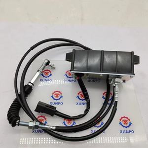 24V <span class=keywords><strong>Throttle</strong></span> <span class=keywords><strong>Motor</strong></span> 21EN-32300 21EN-32260 <span class=keywords><strong>Throttle</strong></span> <span class=keywords><strong>Motor</strong></span> 24V untuk R225-9 R335-7 R335-9 R305-9 ekskavator - Product Image 5