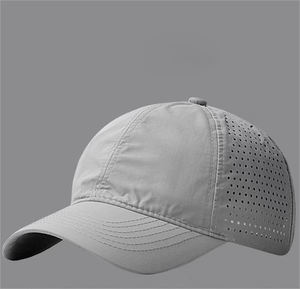 Casquette de baseball unisexe personnalisée de haute qualité à 6 panneaux, séchage rapide, bleu marine, avec logo PVC découpé au laser et perforations, style sportif et mode - Product Image 6