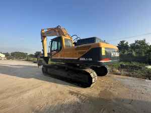 Excavadora usada de diseño original a precio competitivo - Product Image 3