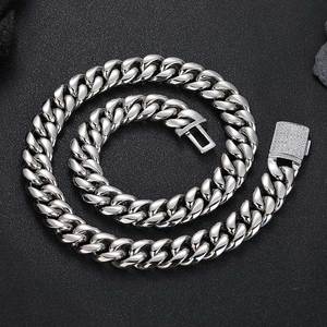 롤링 스톤 18MM 스테인레스 스틸 체인 아이스 박스 걸쇠 18K 골드 PVD 도금 쿠바 링크 청키 목걸이 남성용-결혼 선물 - Product Image 2