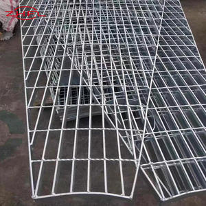 Rejilla de Acero al Carbono Galvanizado por Inmersión en Caliente, Industrial, Personalizada, Duradera, Anticorrosiva y Resistente al Fuego para Sistemas de Drenaje de Pasarelas - Product Image 3
