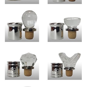 Tapón de Rosca de Plástico Transparente Personalizable para Botellas de Vino y Bebidas - Product Image 3