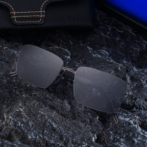 Nuevas gafas de sol polarizadas con montura cuadrada a la moda para hombre, montura de plástico y Metal negro, protección UV400, uso en exteriores - Product Image 5