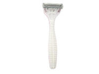 Rasoir jetable à triple lame en acier inoxydable avec manche en caoutchouc et capuchon de protection pour hommes, visage et corps