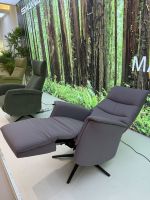 Fauteuil inclinable pivotant en bois à bascule en cuir véritable moderne électrique en gros pour salon