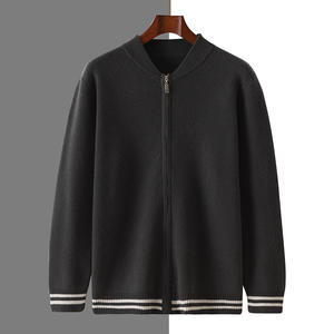 2025 cappotto maglione in <span class=keywords><strong>lana</strong></span> 100% personalizzato manica lunga Full Zip classico <span class=keywords><strong>Cardigan</strong></span> in morbida <span class=keywords><strong>lana</strong></span> nera elegante per gli uomini - Product Image 4