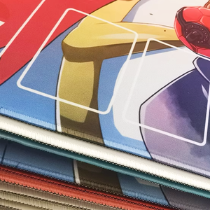 <span class=keywords><strong>Tapis</strong></span> <span class=keywords><strong>de</strong></span> <span class=keywords><strong>jeu</strong></span> <span class=keywords><strong>personnalisé</strong></span> pour MTG <span class=keywords><strong>Magic</strong></span> the Gathering, <span class=keywords><strong>tapis</strong></span> <span class=keywords><strong>de</strong></span> <span class=keywords><strong>jeu</strong></span> avec impression par sublimation et étui tubulaire pour <span class=keywords><strong>jeu</strong></span> <span class=keywords><strong>de</strong></span> cartes TCG - Product Image 3