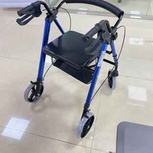 Deambulatore Rollator Più Venduto con Ruote e Sedile <span class=keywords><strong>per</strong></span> <span class=keywords><strong>Disabili</strong></span> e Anziani - Product Image 4