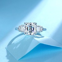 Bague en argent sterling 925 avec cinq pierres de moissanite taille Asscher, plaqué or vermeil 1-2,5 μm, bijoux fins sur mesure pour femmes, vente en gros